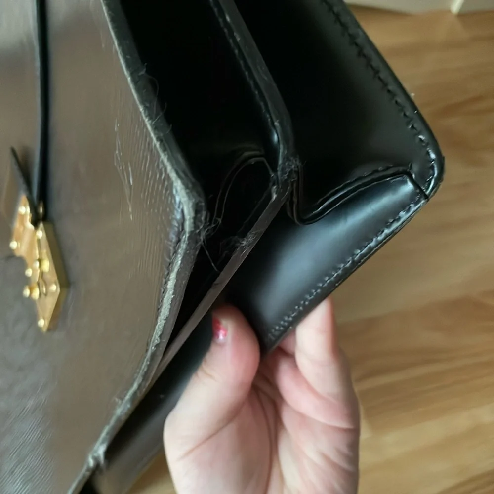 🚨LOUIS VUITTON🚨Black Epi Leather Serviette briefcase/business bag (minor wear)